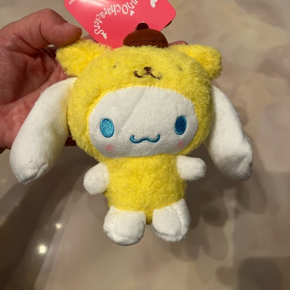 COPY Pochacco - 🌹2/$20 🌹 Cinnamoroll mini plush charms/keychains - Picture 5 of 6